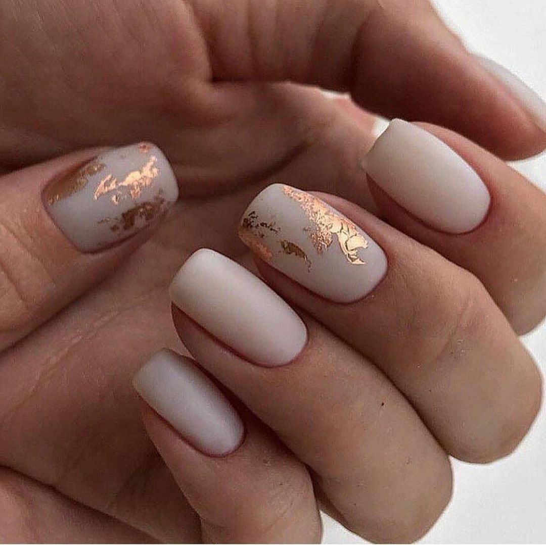 Молочный маникюр 2020-2021 - модные тренды и новинки "milky nails"